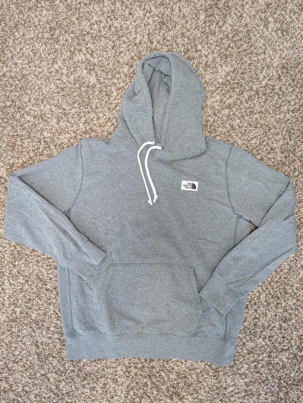 North Face Heritage Patch Pullover in Gray